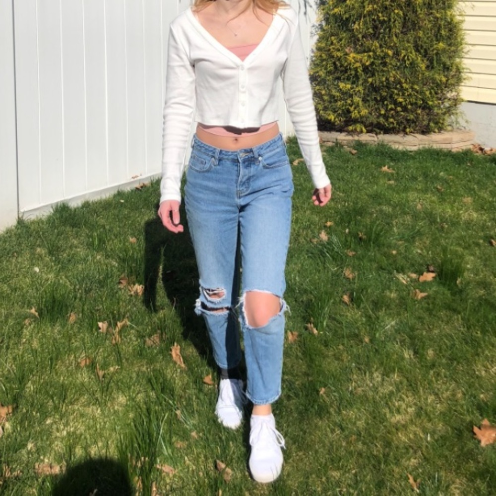 Brandy Melville boyfriend jeans